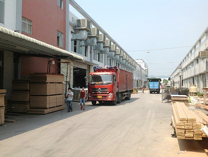 塑胶厂环?？盏鞫竿虻碌缱影咐? src=